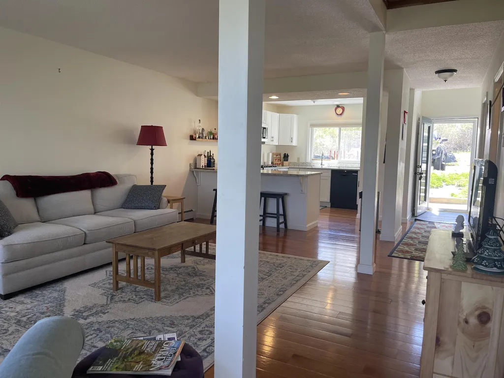 13 Rocky Hill Way Enfield NH 03748