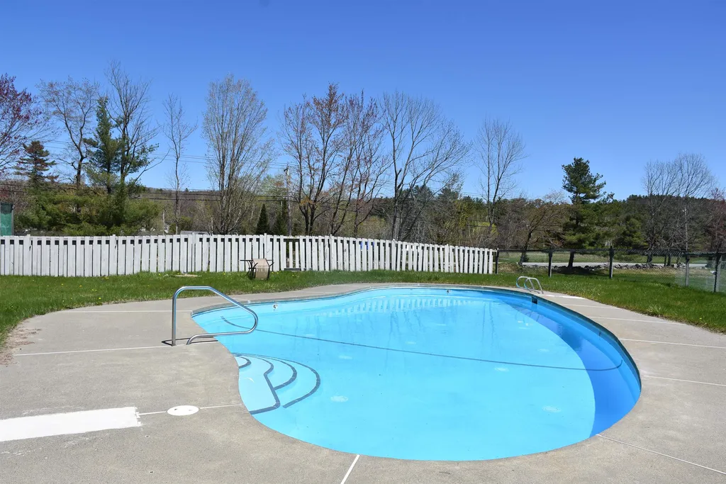13 Rocky Hill Way Enfield NH 03748