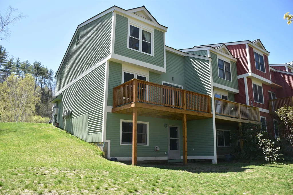 13 Rocky Hill Way Enfield NH 03748