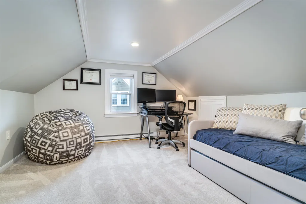 132 Rogers Road Kittery ME 03904