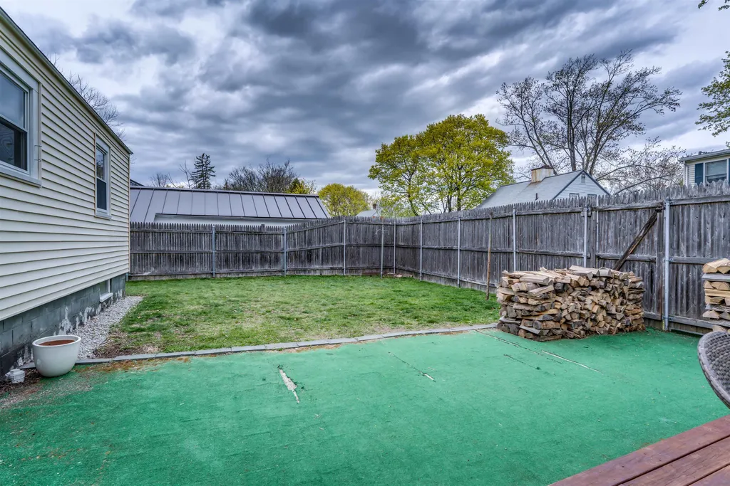 132 Rogers Road Kittery ME 03904