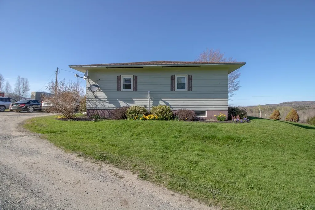 3391 Carter Road Lowell VT 05847