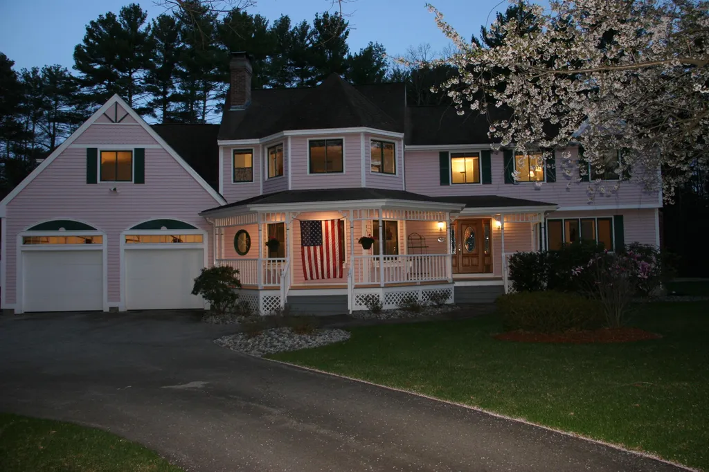 2 Sparrow Court Litchfield NH 03052