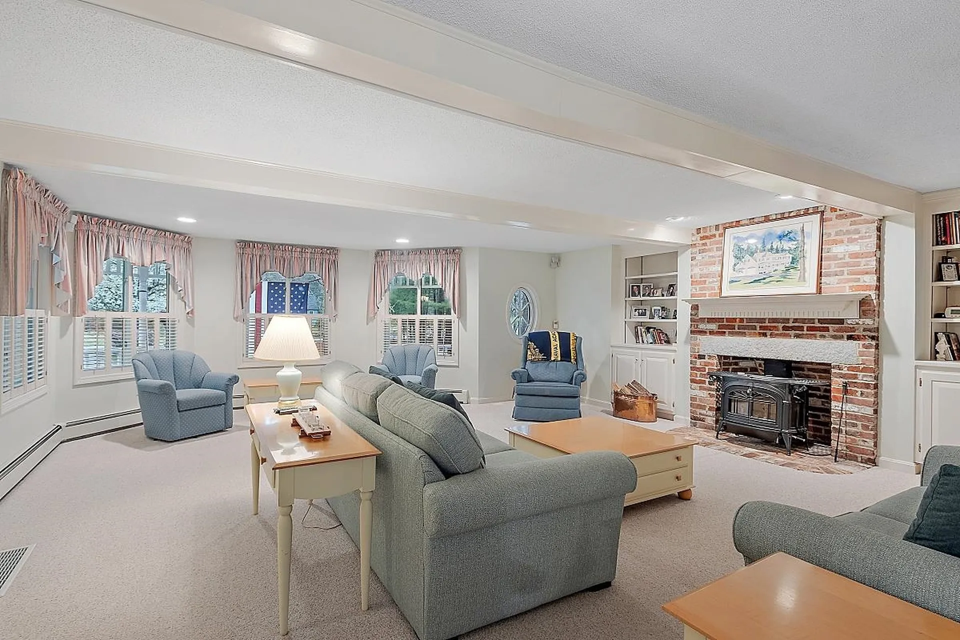 2 Sparrow Court Litchfield NH 03052