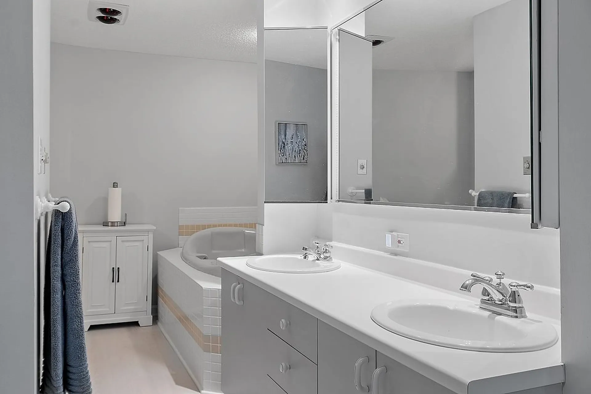 2 Sparrow Court Litchfield NH 03052
