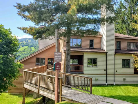 228 Mountain Village Dover VT 05356