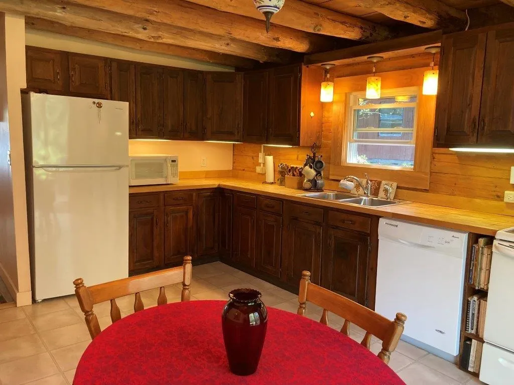 6 Pine Tree Lane Canaan NH 03741