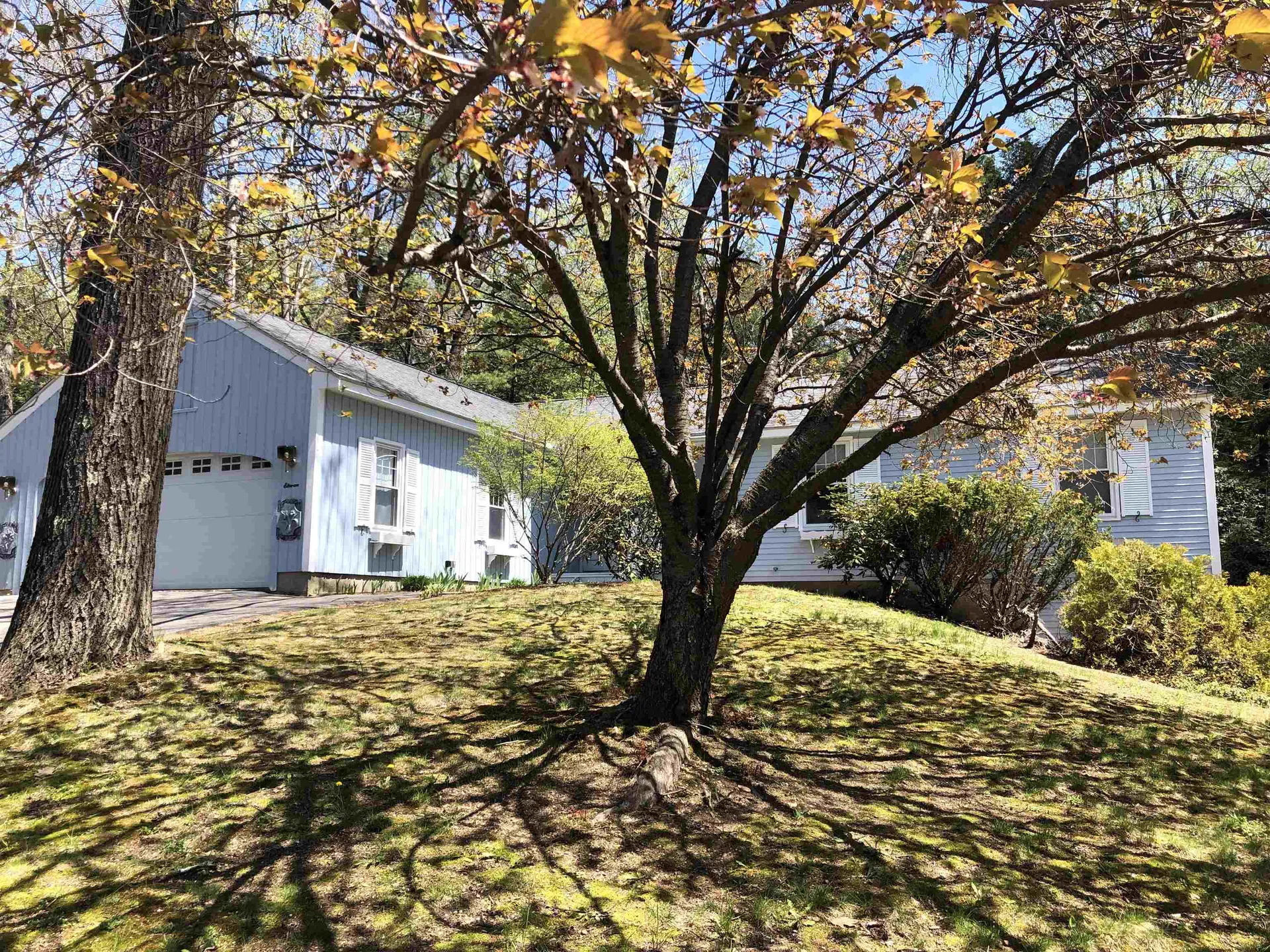 11 Penny Lane Laconia NH 03246