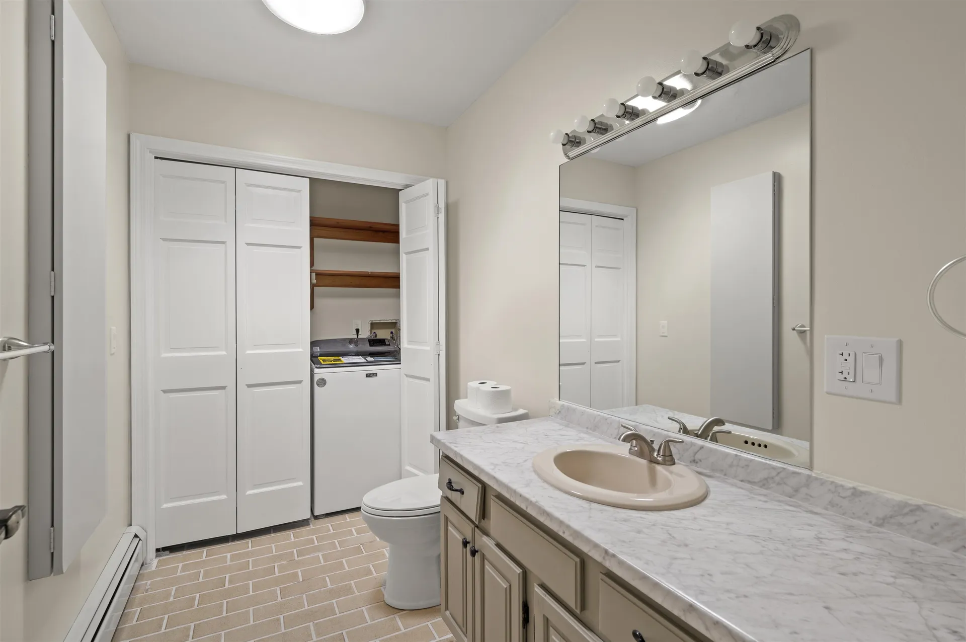 11 Penny Lane Laconia NH 03246