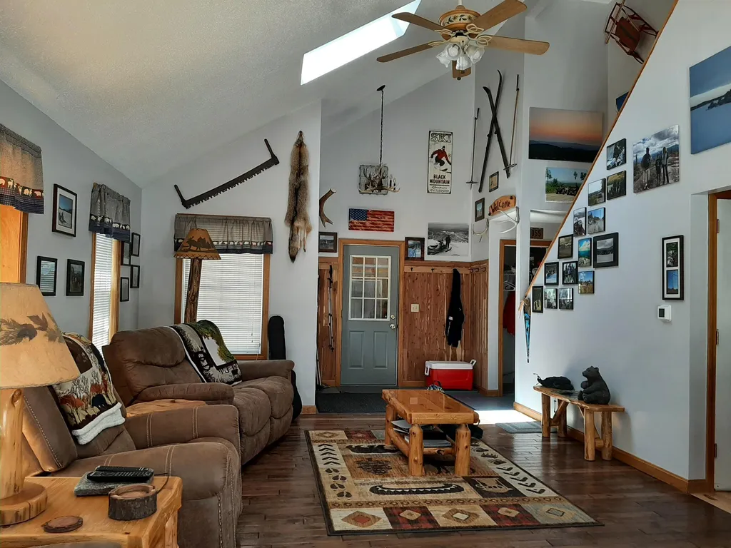 113 Pine Grove Errol NH 03579