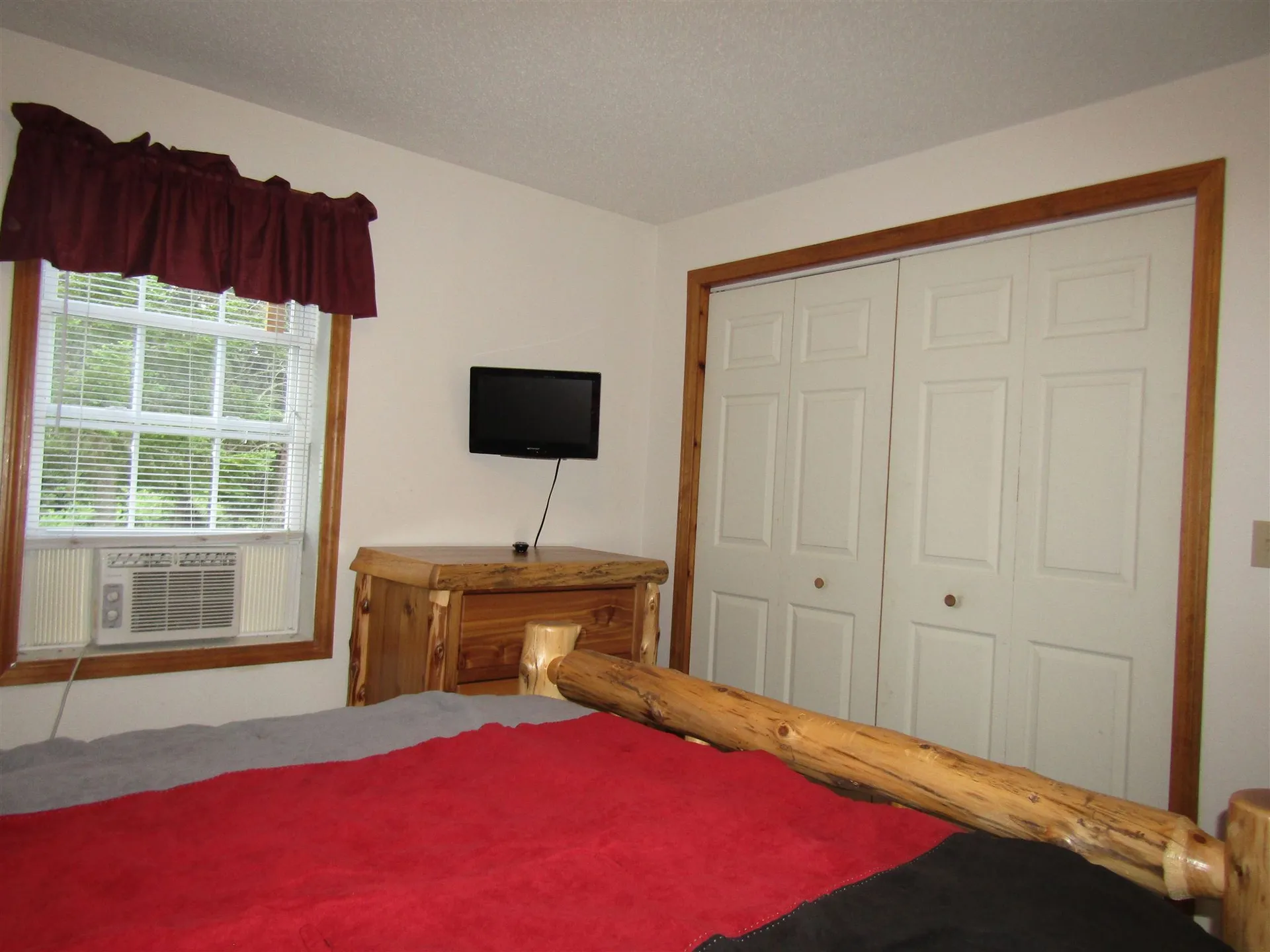 113 Pine Grove Errol NH 03579