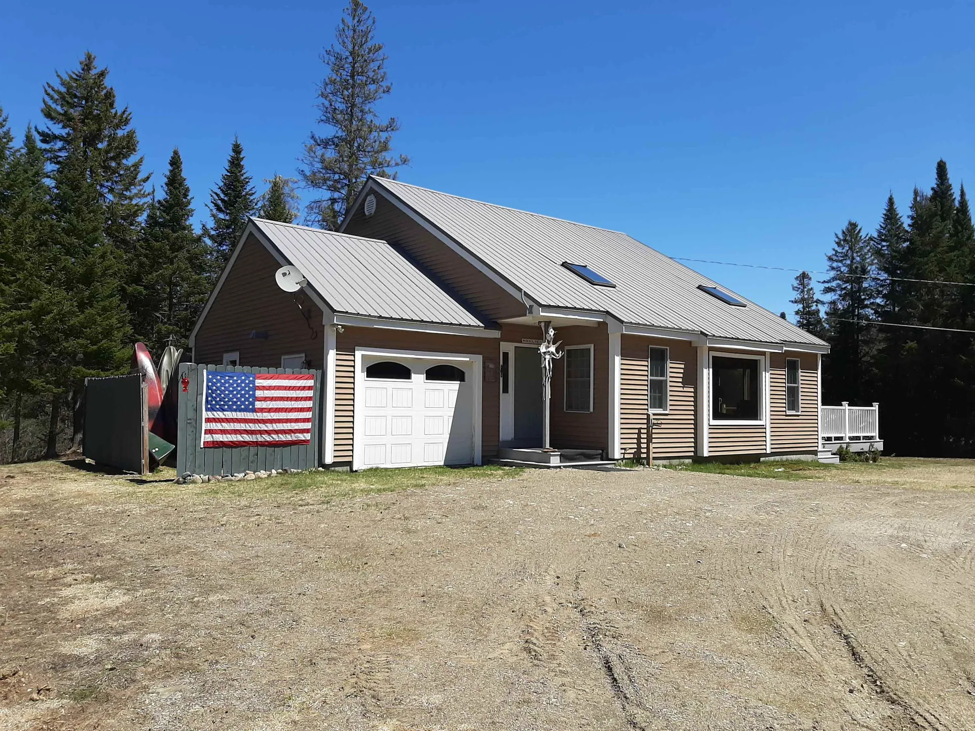 113 Pine Grove Errol NH 03579