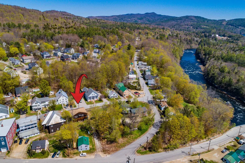 40 Spring Street Bristol NH 03222