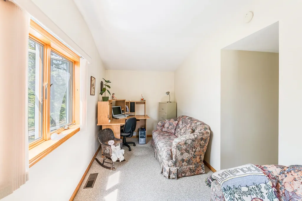 16 Pine Street Newbury NH 03255