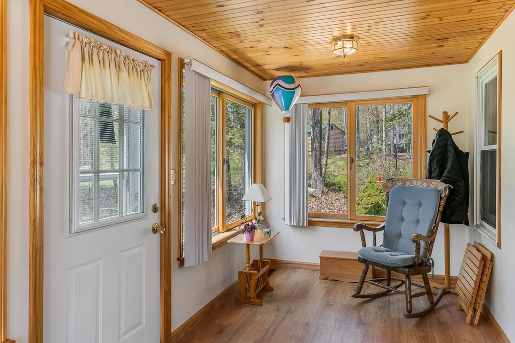 16 Pine Street Newbury NH 03255