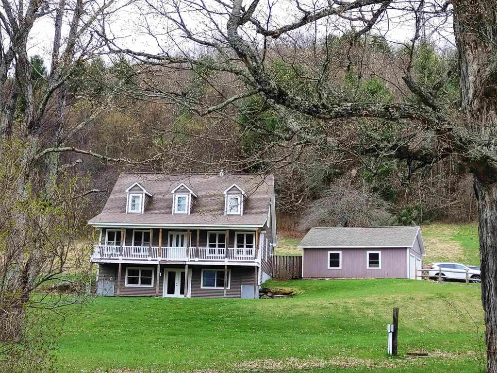 4260 E. Orange Road Corinth VT 05086