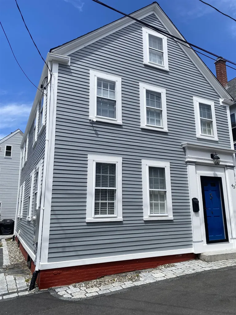43 Whidden Street Portsmouth NH 03801
