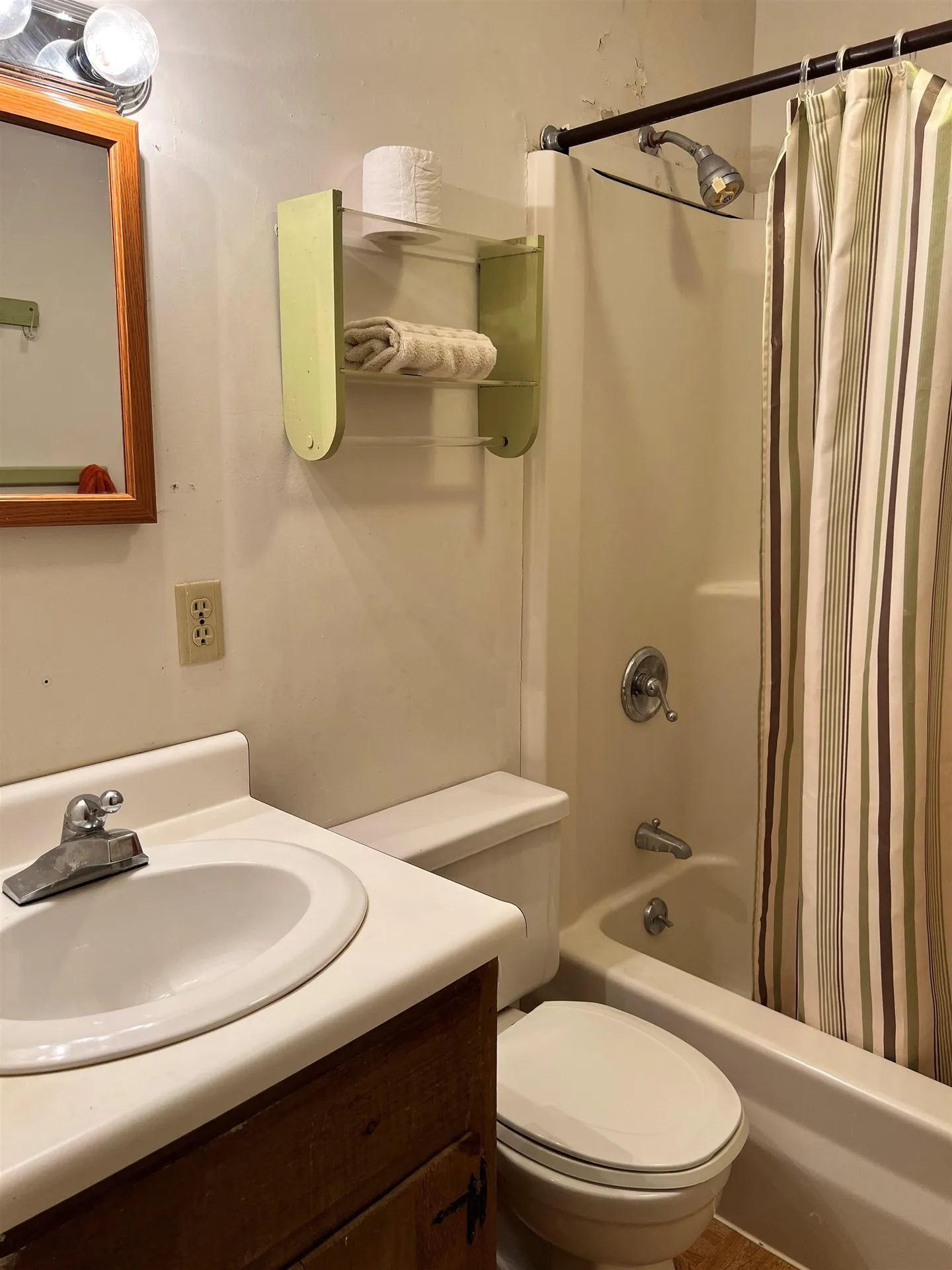 574 Willard Road Hartford VT 05059