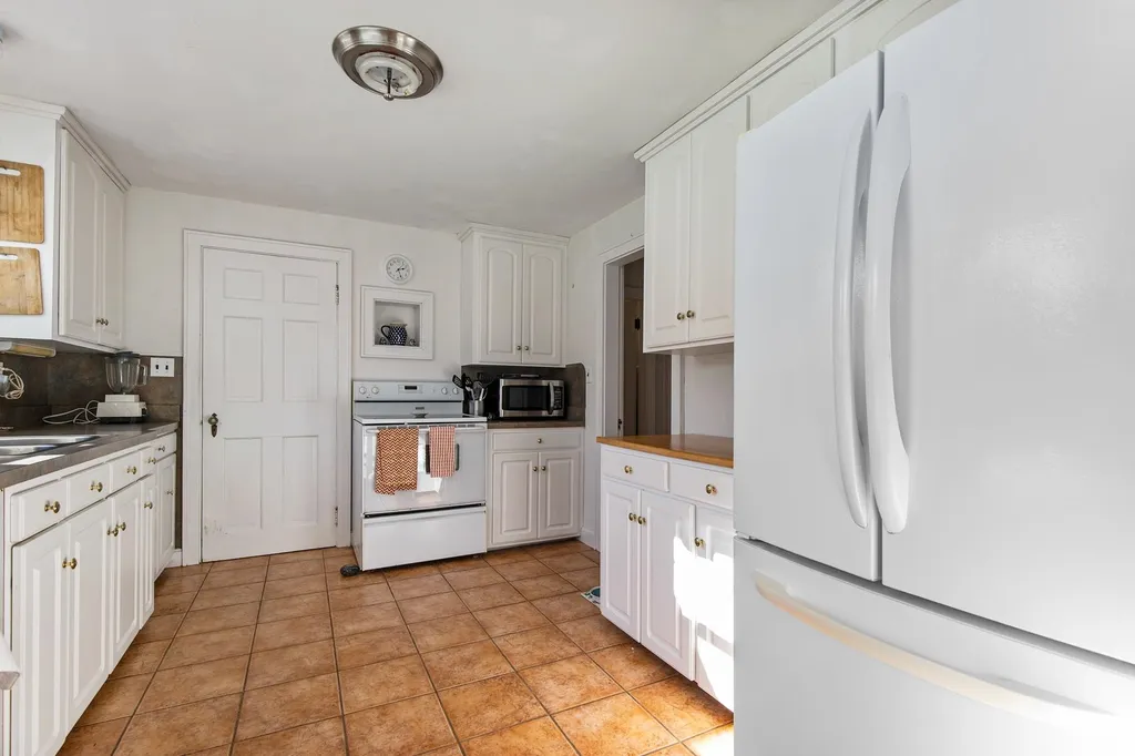 180 Washington Road Rye NH 03870