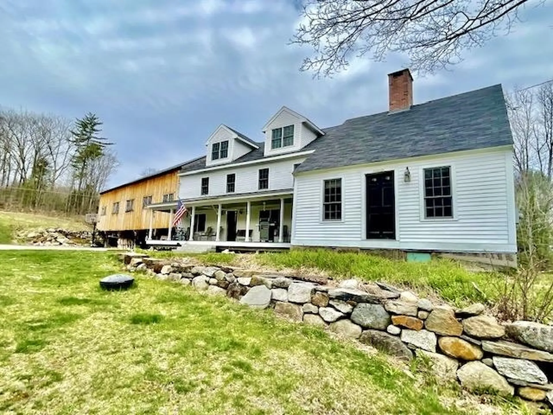 833 Battle Street Webster NH 03303