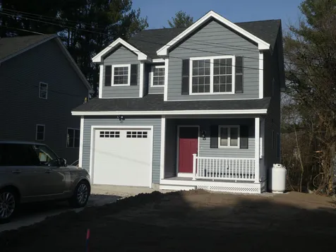25 Clement Street Manchester NH 03102