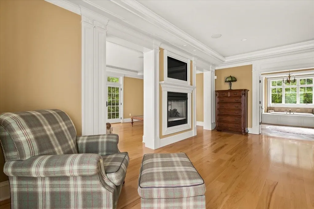 1 Willowbrook Court Bedford NH 03110