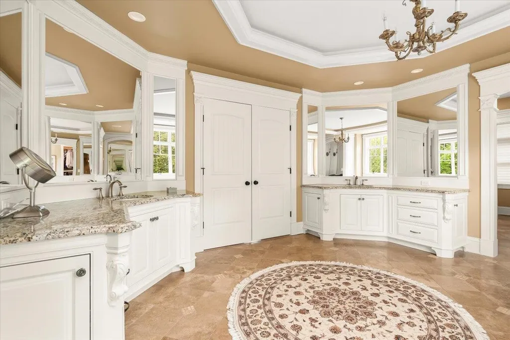 1 Willowbrook Court Bedford NH 03110