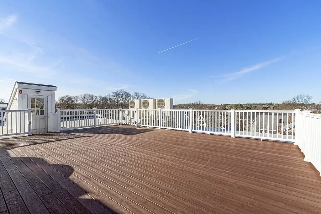21 Brewster Street Portsmouth NH 03801