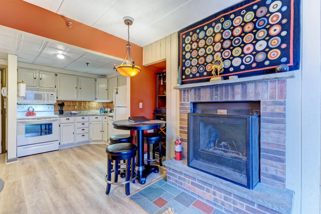 137 East Mountain Road Killington VT 05751