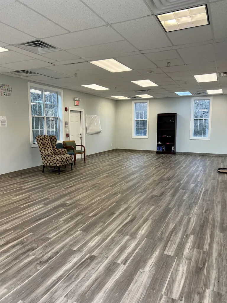 10 Market Place Drive York ME 03909-1680