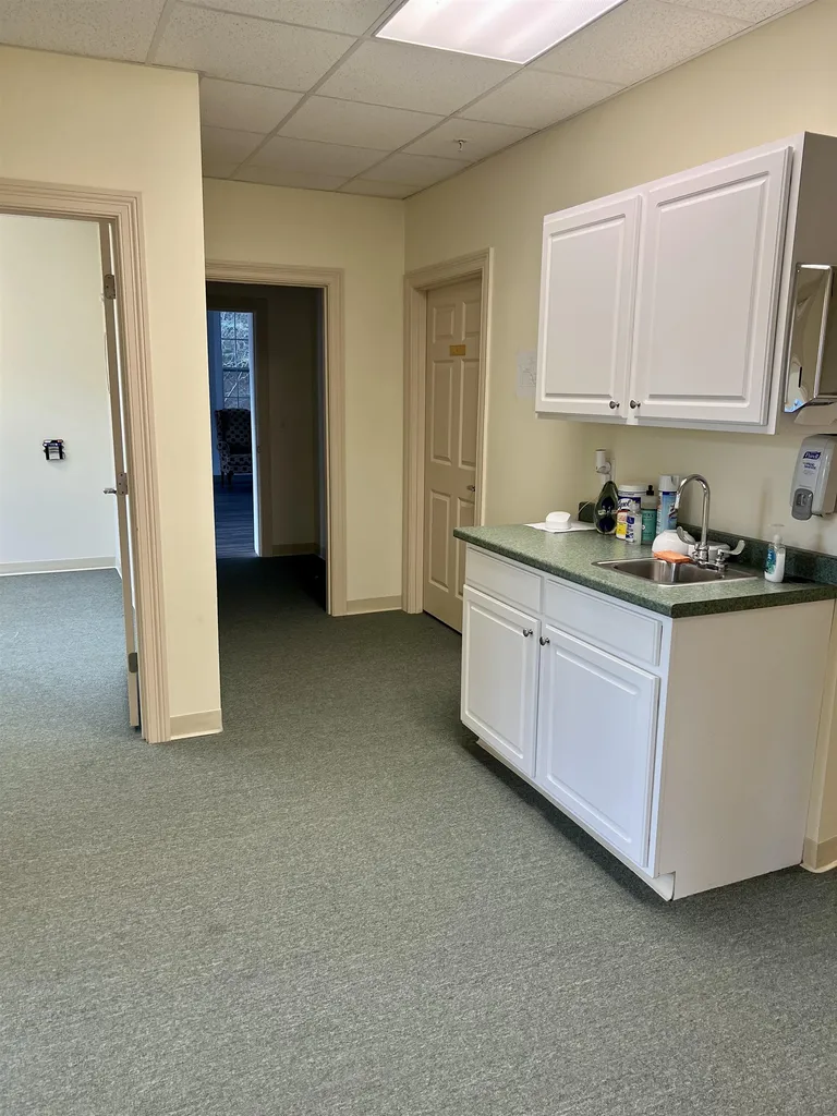 10 Market Place Drive York ME 03909-1680
