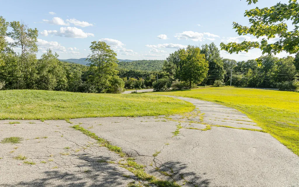 1221 County Road Walpole NH 03608