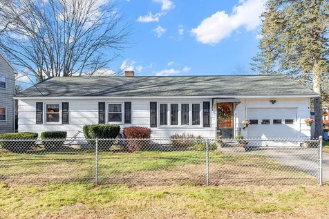 11 Orlando Street Nashua NH 03064
