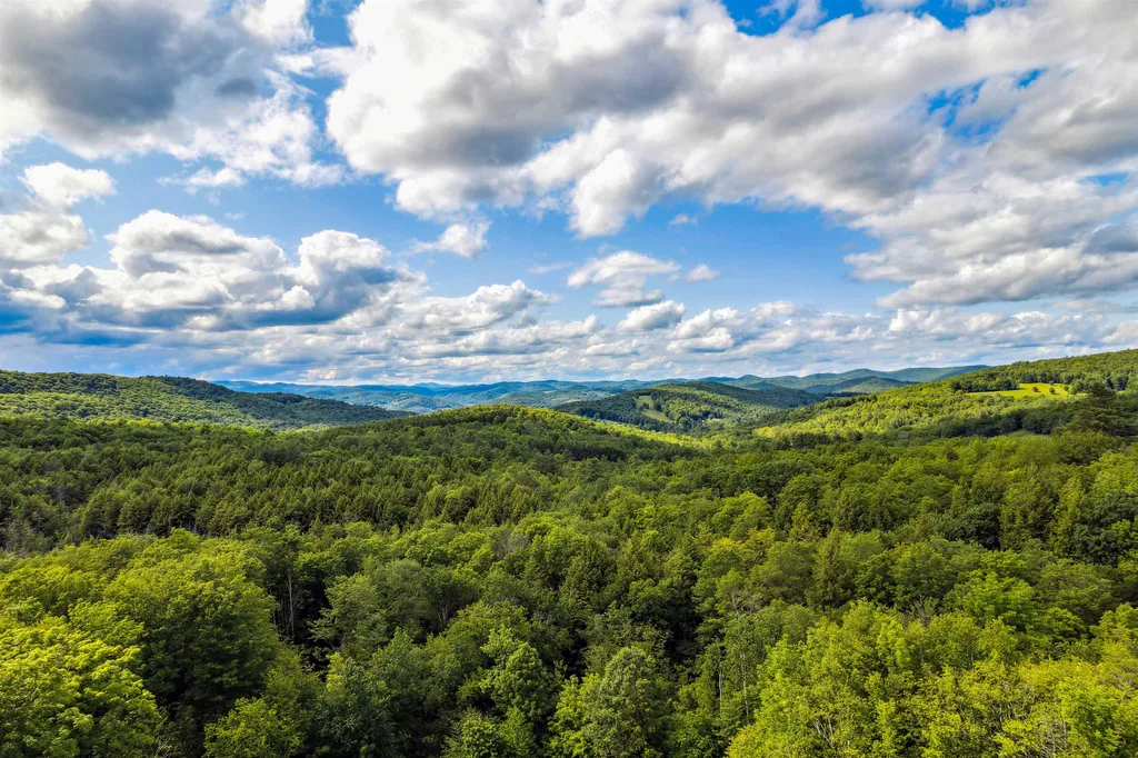 200 Garvin Hill Road Hartland VT 05048