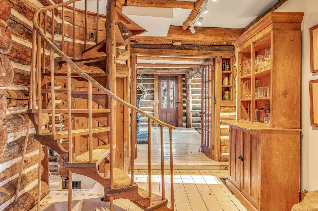 200 Garvin Hill Road Hartland VT 05048