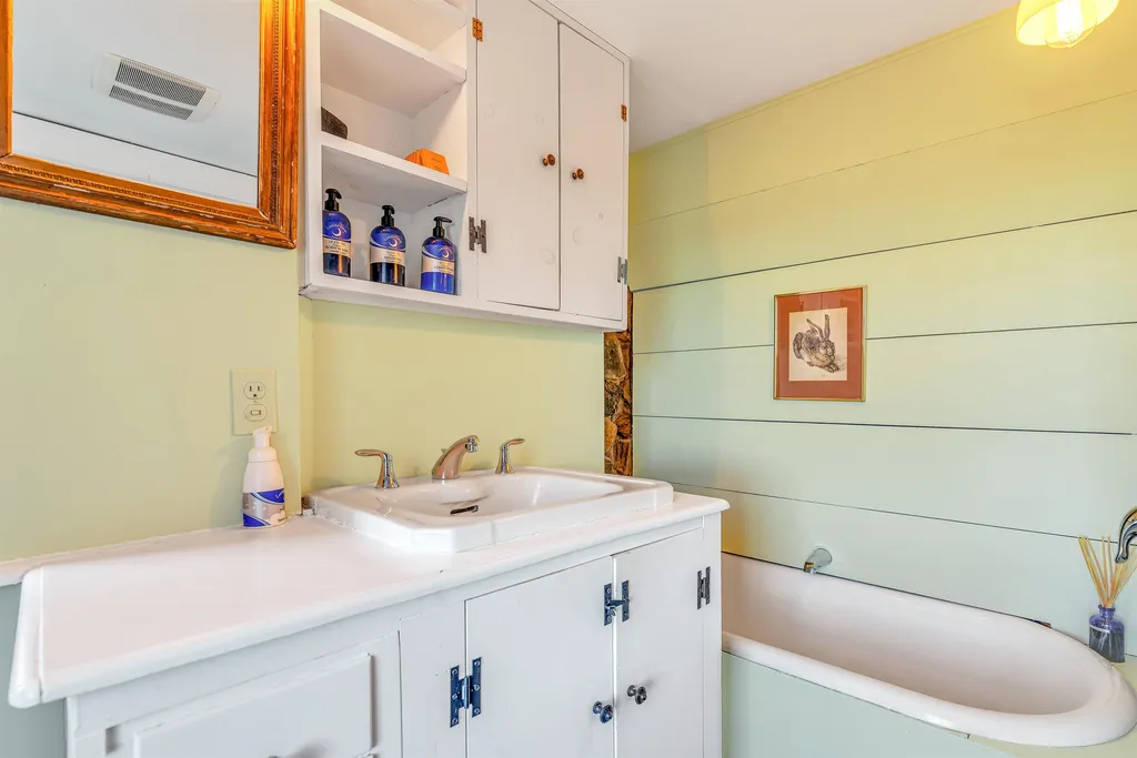 200 Garvin Hill Road Hartland VT 05048