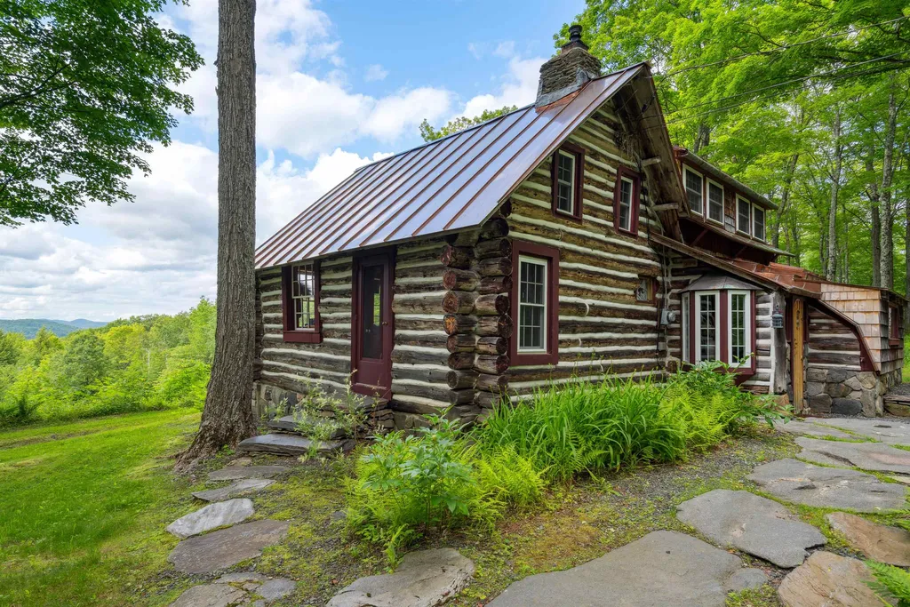 200 Garvin Hill Road Hartland VT 05048