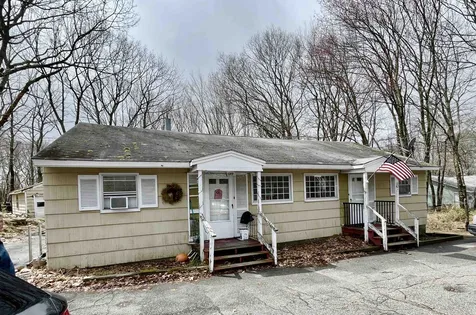 182 W High Street Somersworth NH 03878