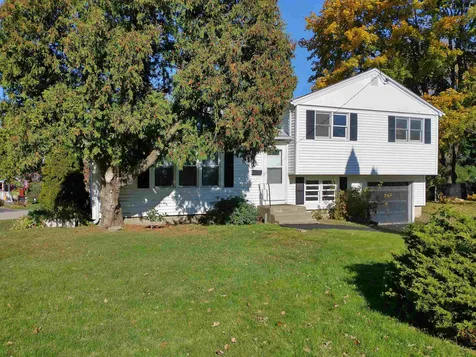 10 Larry Lane Portsmouth NH 03801
