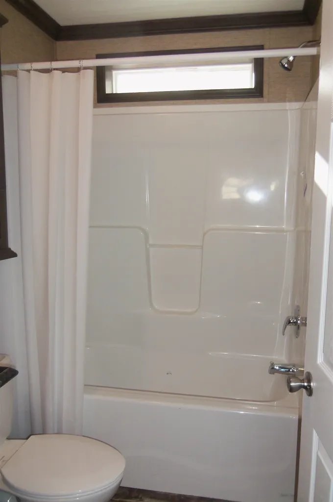 9 Colonial Village Somersworth NH 03878
