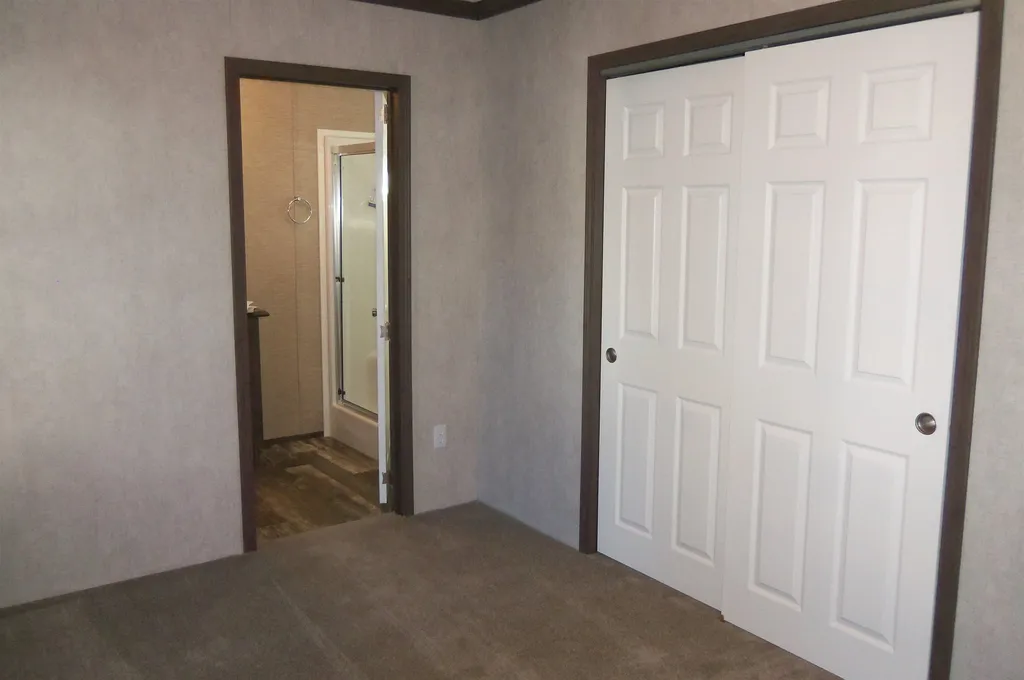 9 Colonial Village Somersworth NH 03878