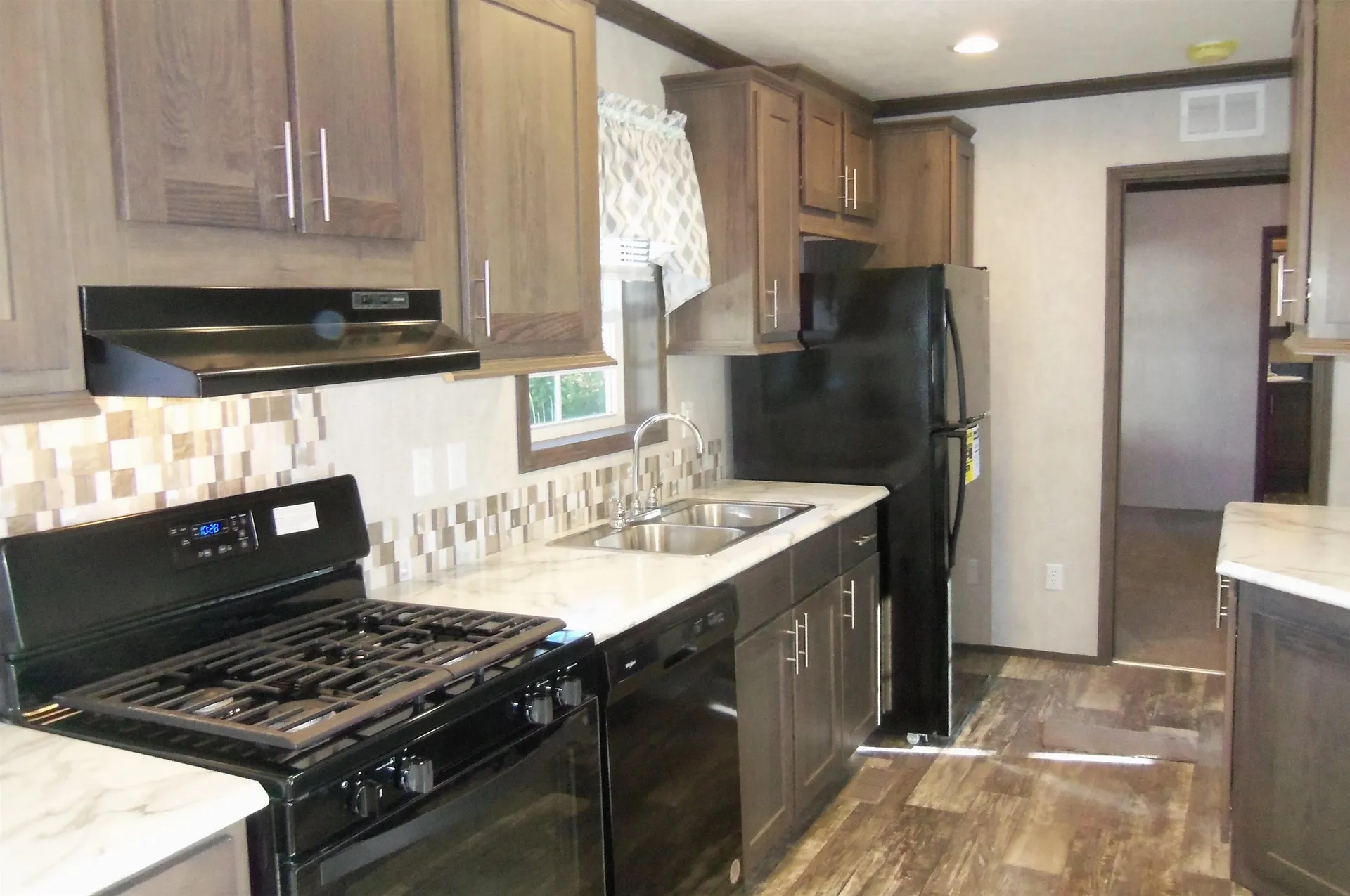 9 Colonial Village Somersworth NH 03878