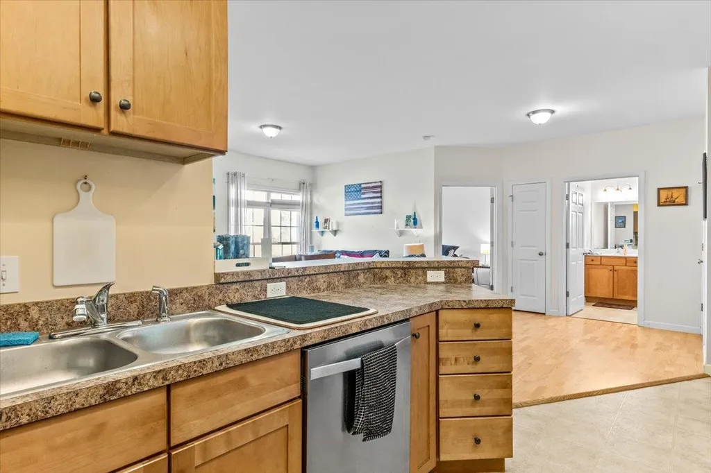19 Jakes Way Williston VT 05495