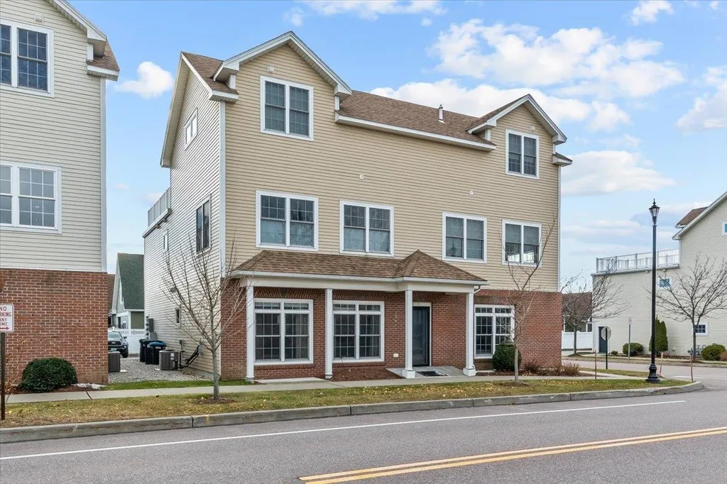 19 Jakes Way Williston VT 05495