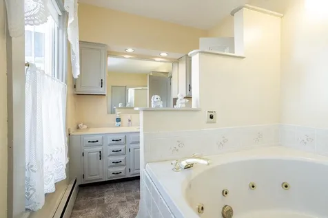 410 Us Route 1 Kittery ME 03904