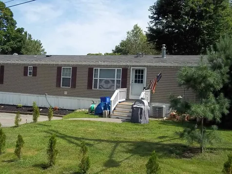22 Lindenshire Avenue Exeter NH 03833