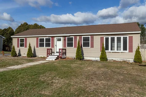 10 Celeste Street Nashua NH 03064