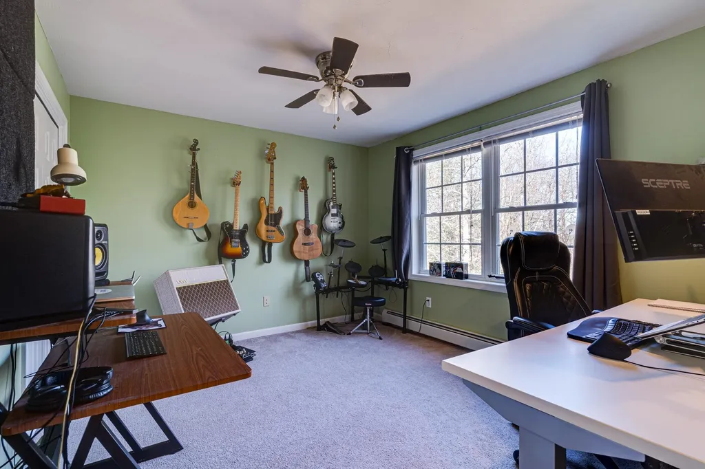 16 Trillium Lane Northwood NH 03261