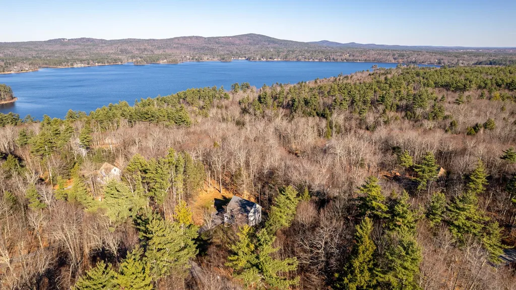 16 Trillium Lane Northwood NH 03261