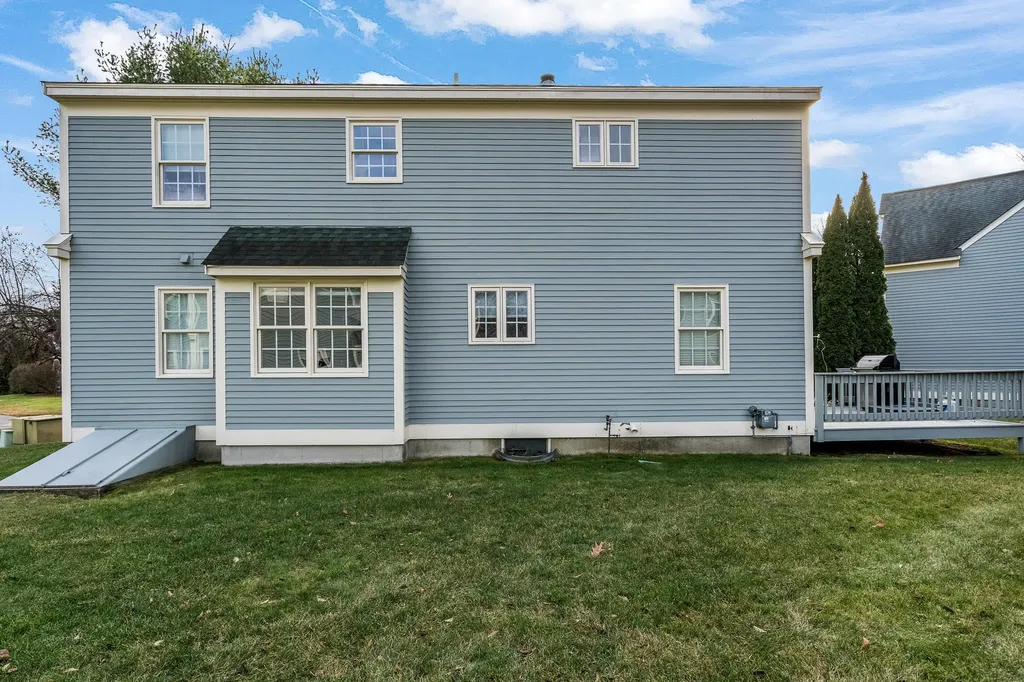 7 Fox Run Road Amherst NH 03031